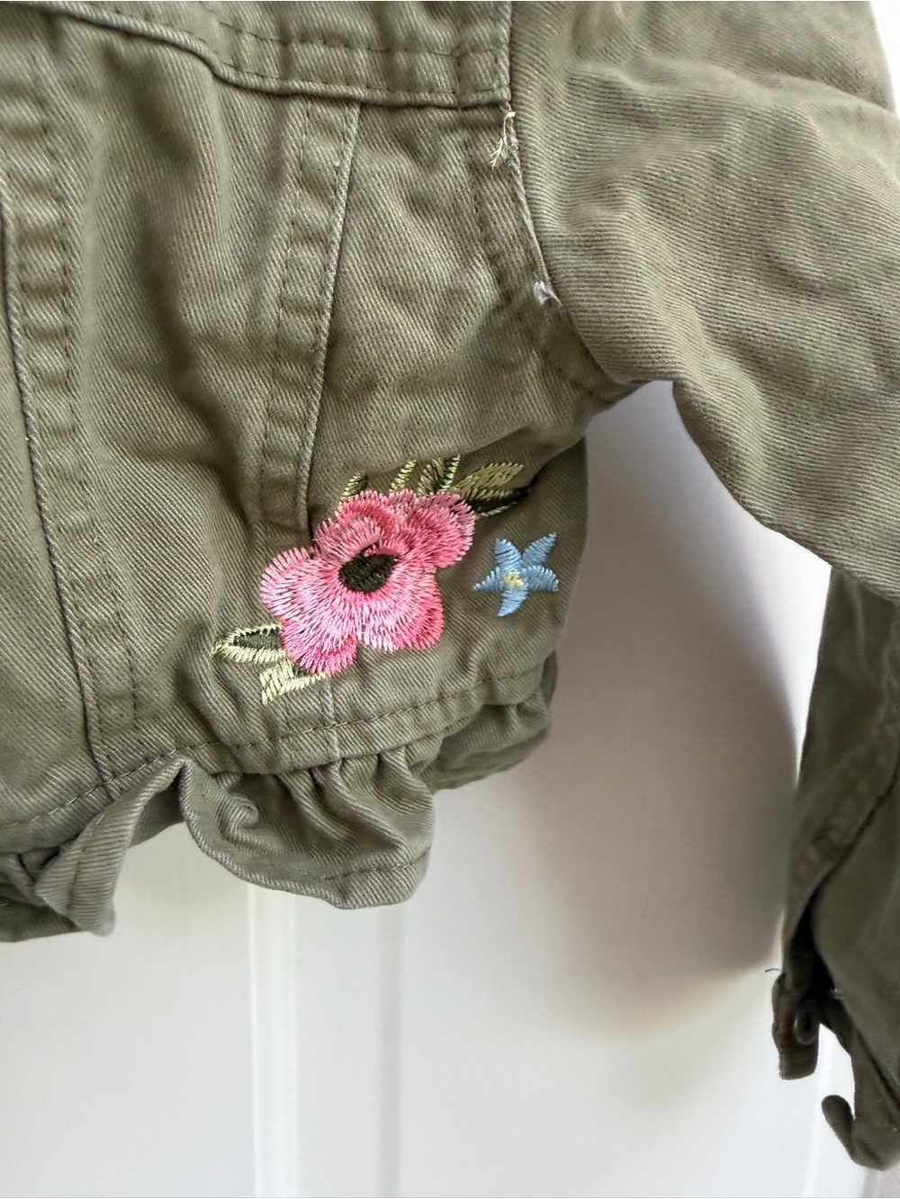 Little Lass Girls 5 Olive Green Embroidered Crop Jean Jacket with Flowers - Picture 3 of 6